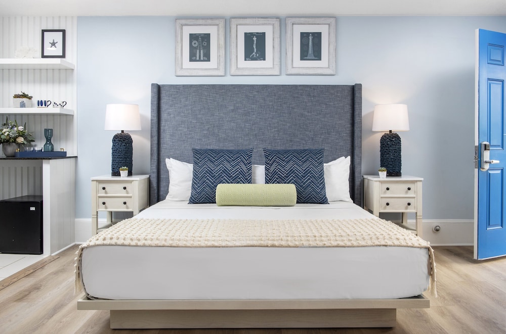 Room, King Bed, Sun Deck