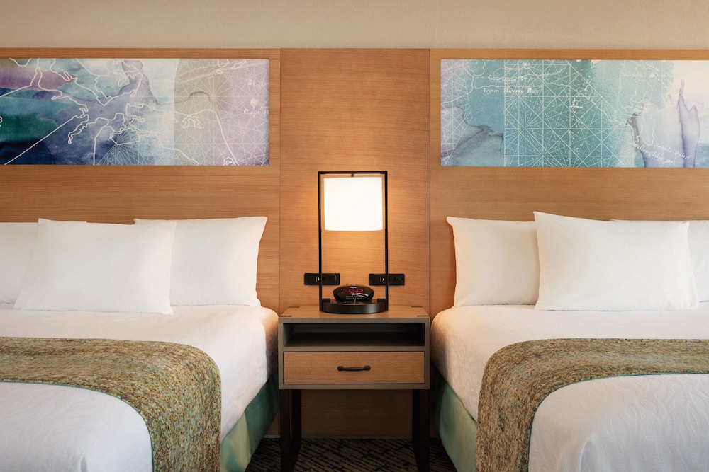 Surfbreak Oceanfront Hotel, Ascend Hotel Collection 13/61