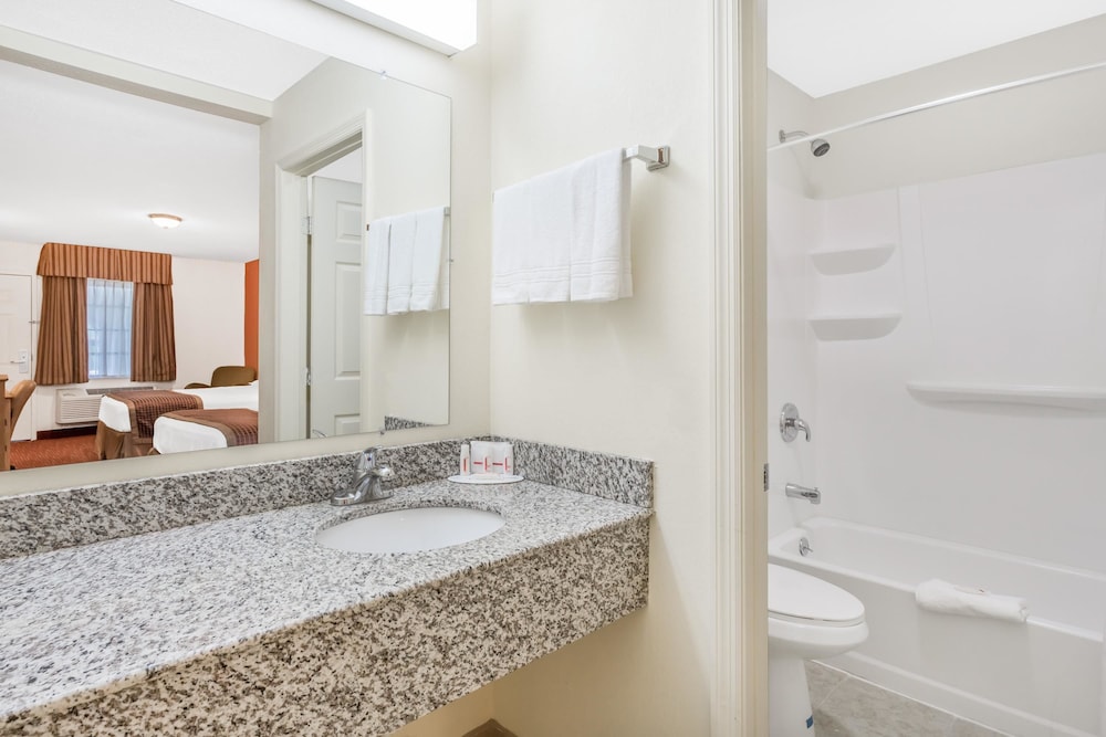 SureStay Hotel by Best Western Manning 16/39