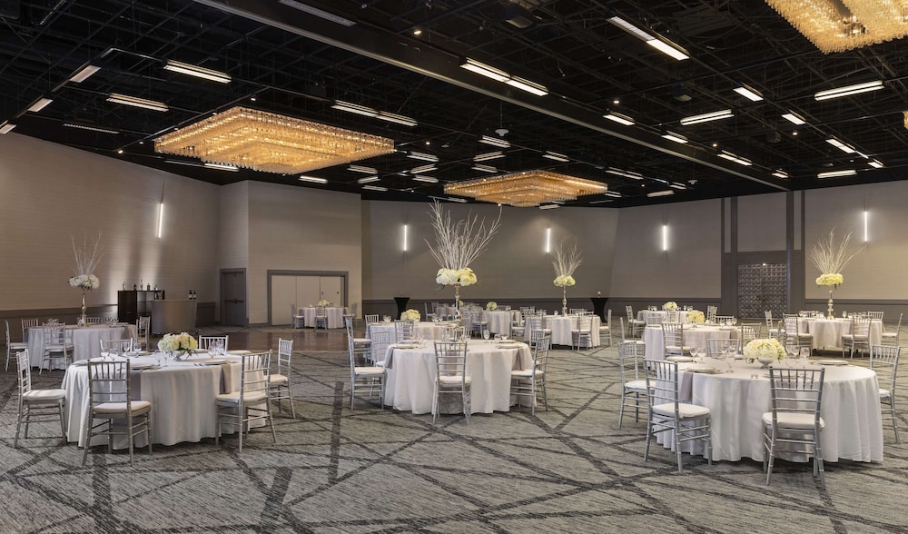 Hyatt Regency Houston 58/71
