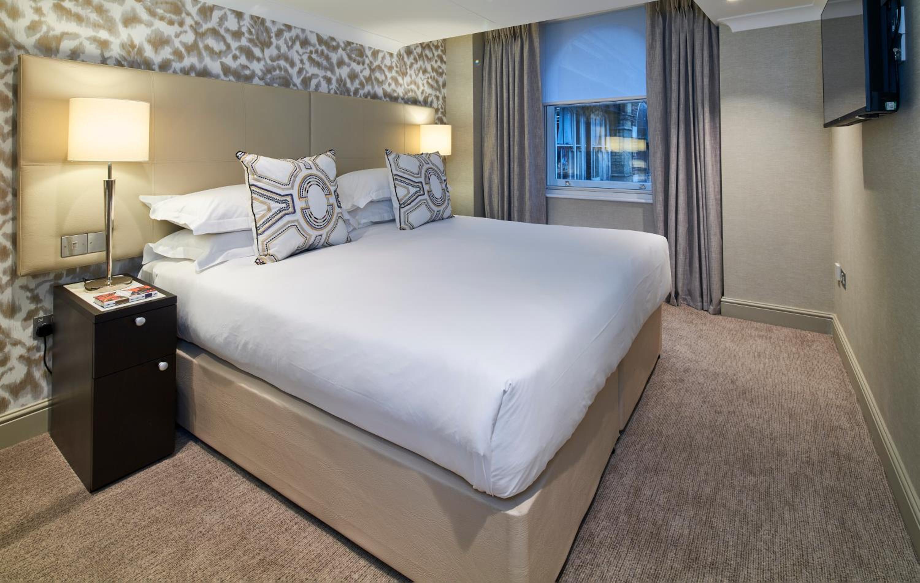 Luxury Two Bedroom Apartment