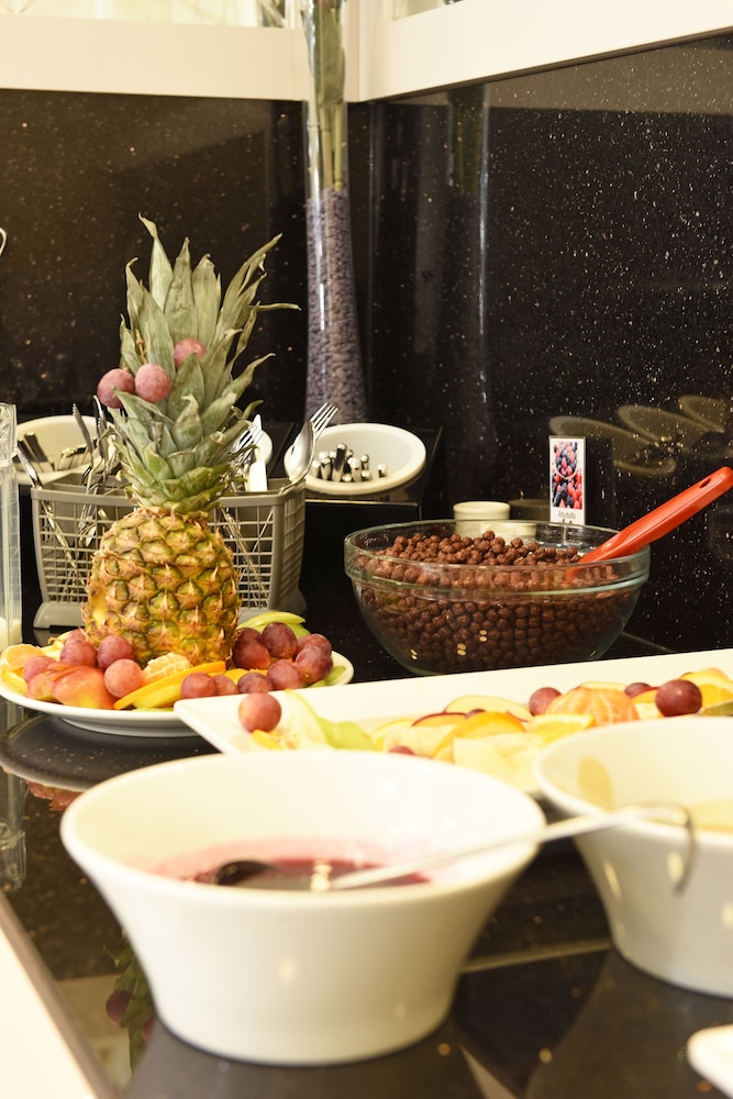 Hotel Grand Umit 51/56