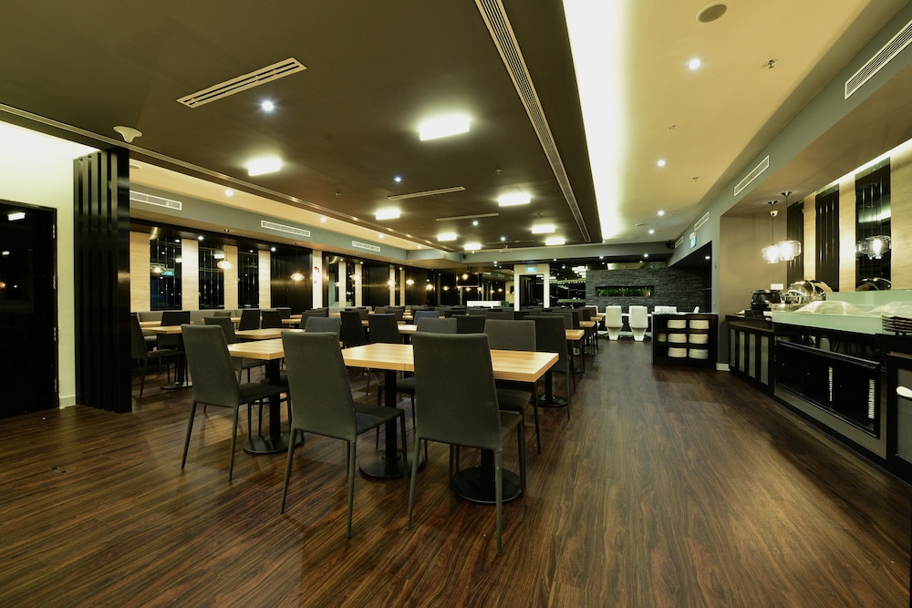The Seacare Hotel 23/29