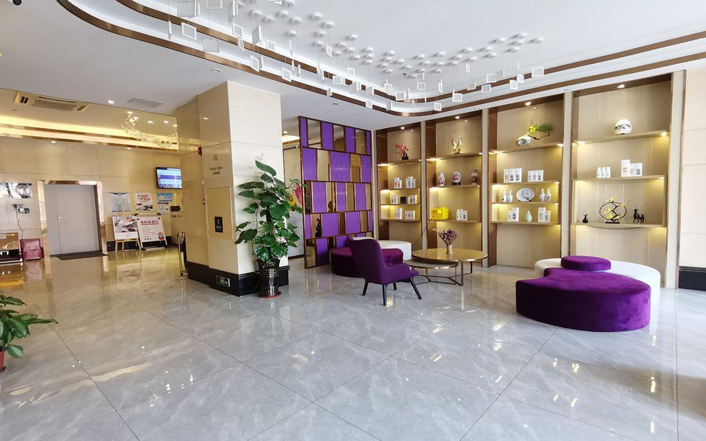 Lavande Hotel (Shenzhen Airport, Fuyong Metro Station) 35/45