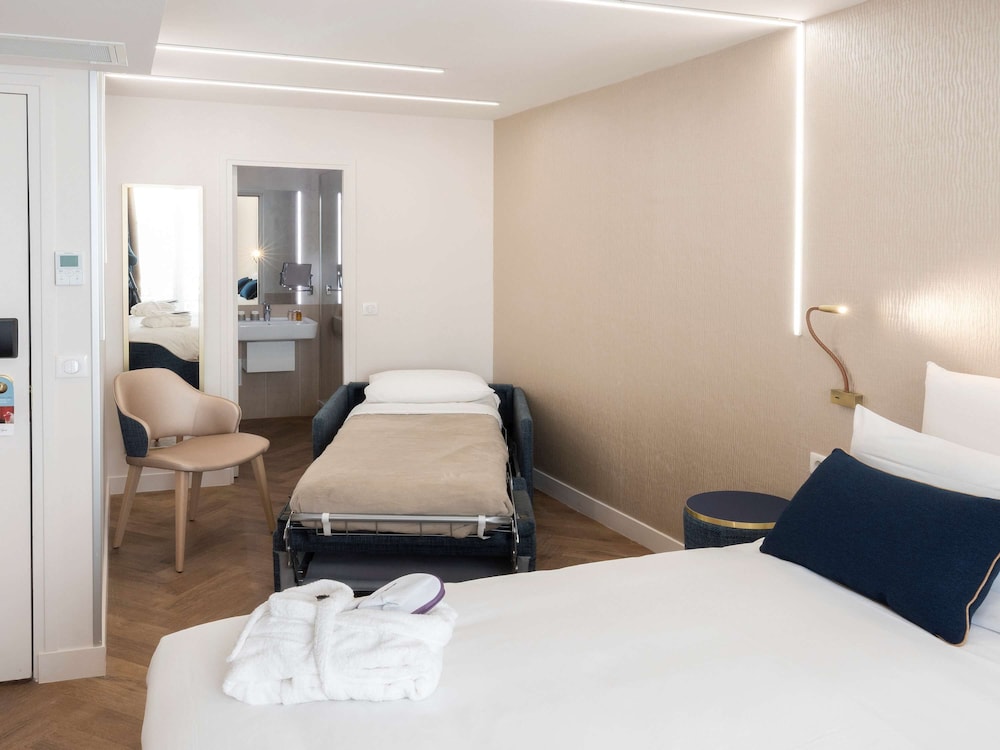 Mercure Paris Opera Lafayette 14/66