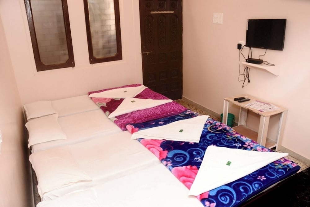 Hotel Parag 13/18