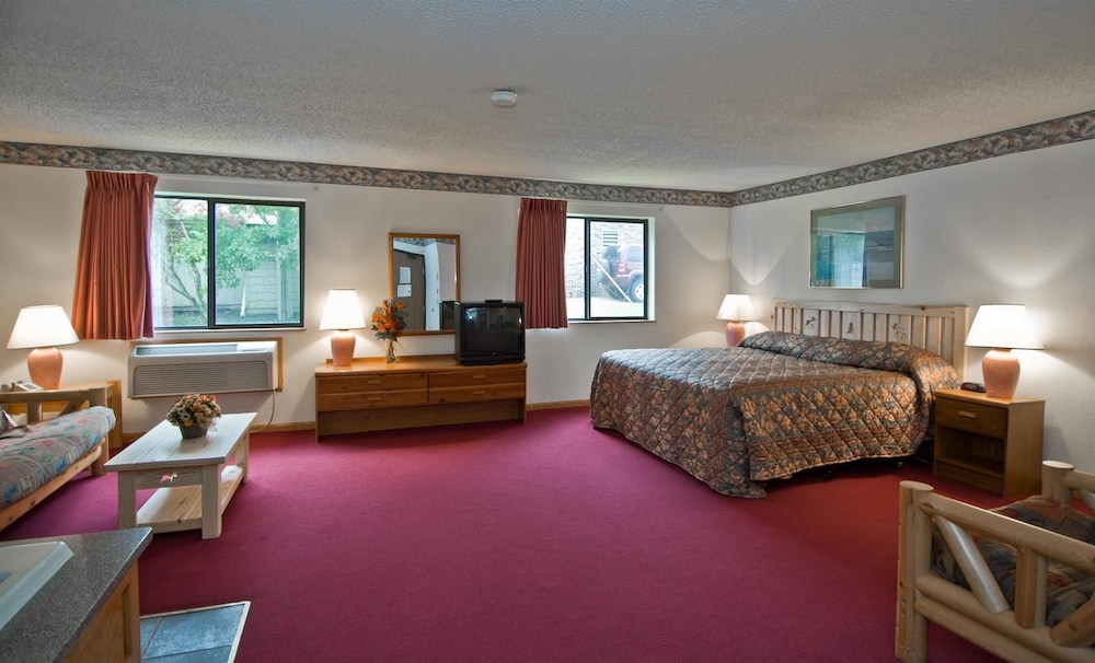 Americas Best Value Inn & Suites International Falls 20/23
