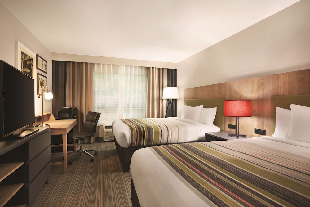 Country Inn and Suites By Radisson Newnan, GA 10/31