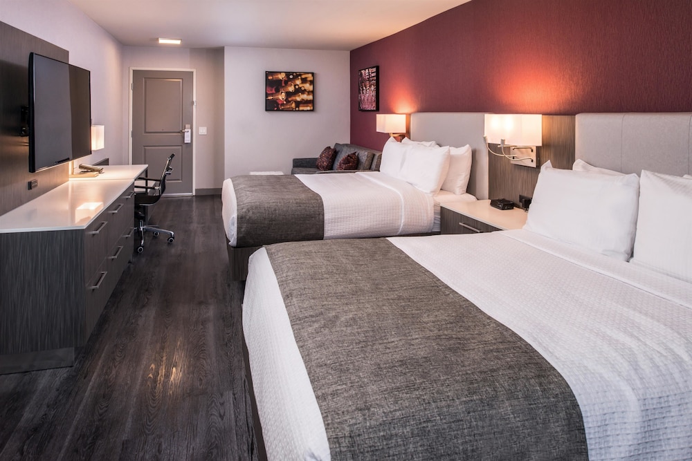 Best Western Plus Temecula Wine Country Hotel & Suites 6/34