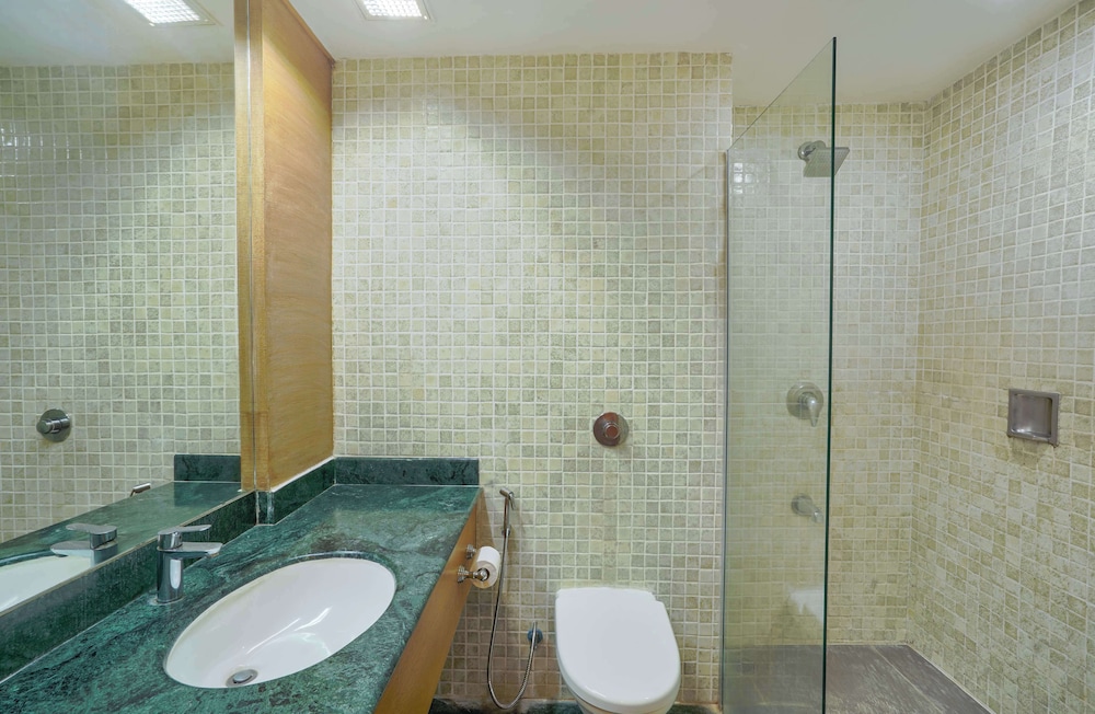 Park Plaza Chennai Omr 72/72