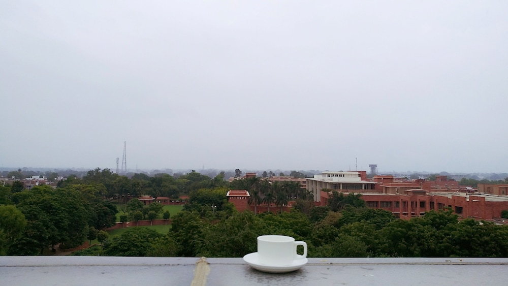 Hotel Karan Vilas 58/64