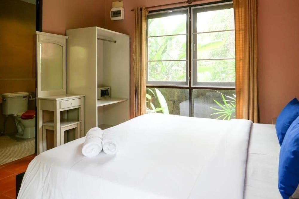 Floraville Phuket Resort 16/67