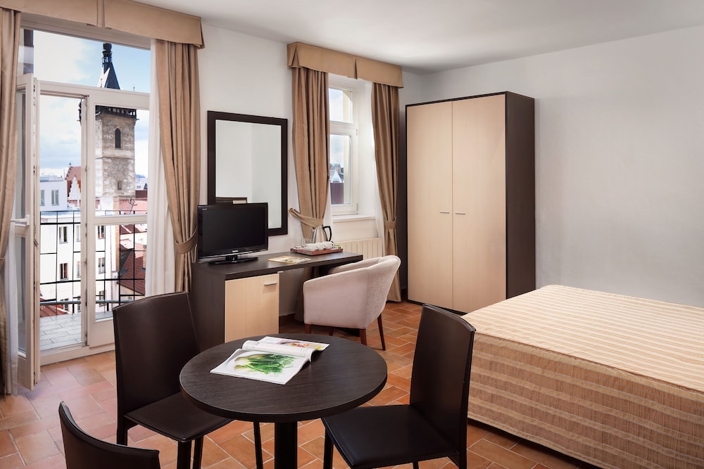 Hotel Praga 1 34/44