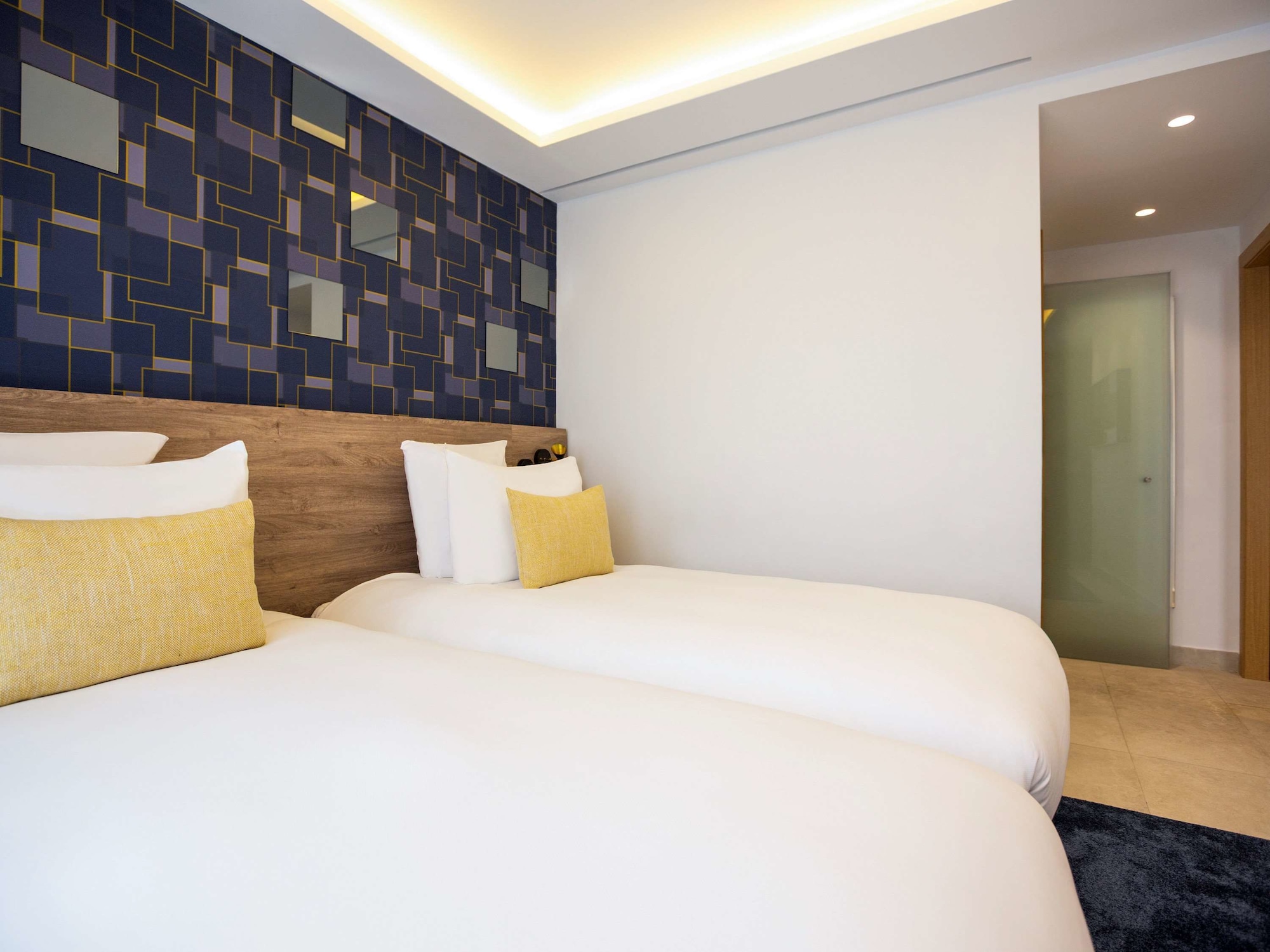 1 BEDROOM, APARTMENT