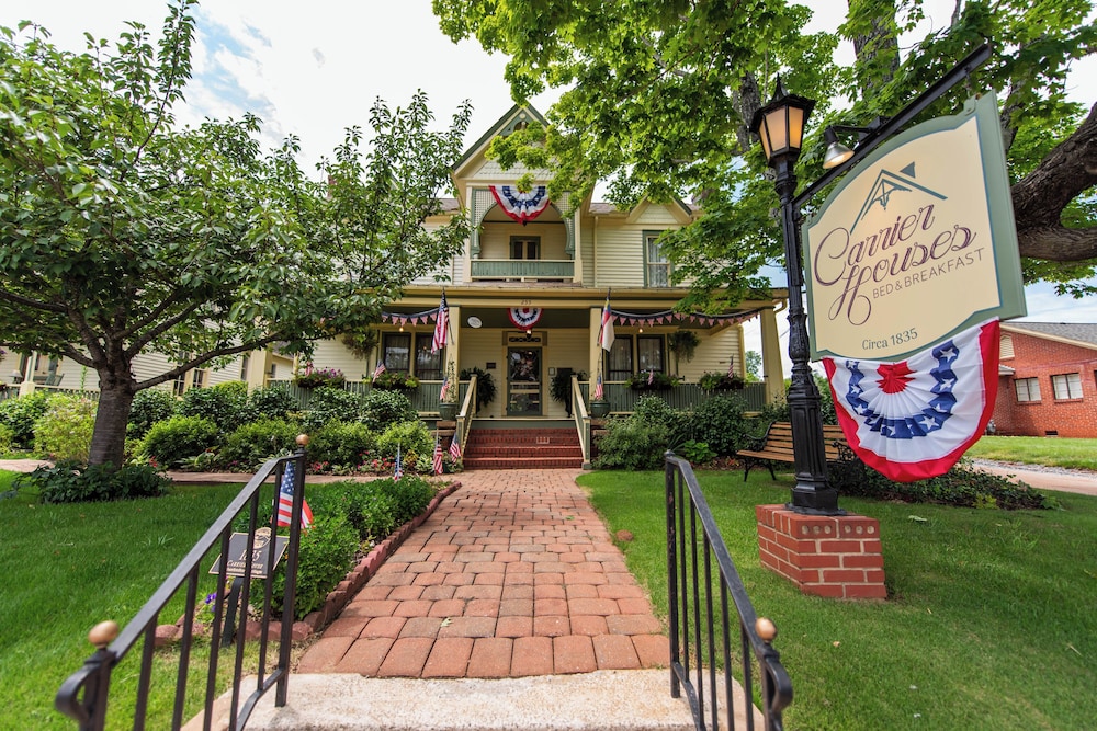 Carrier Houses Bed and Breakfast 54/60
