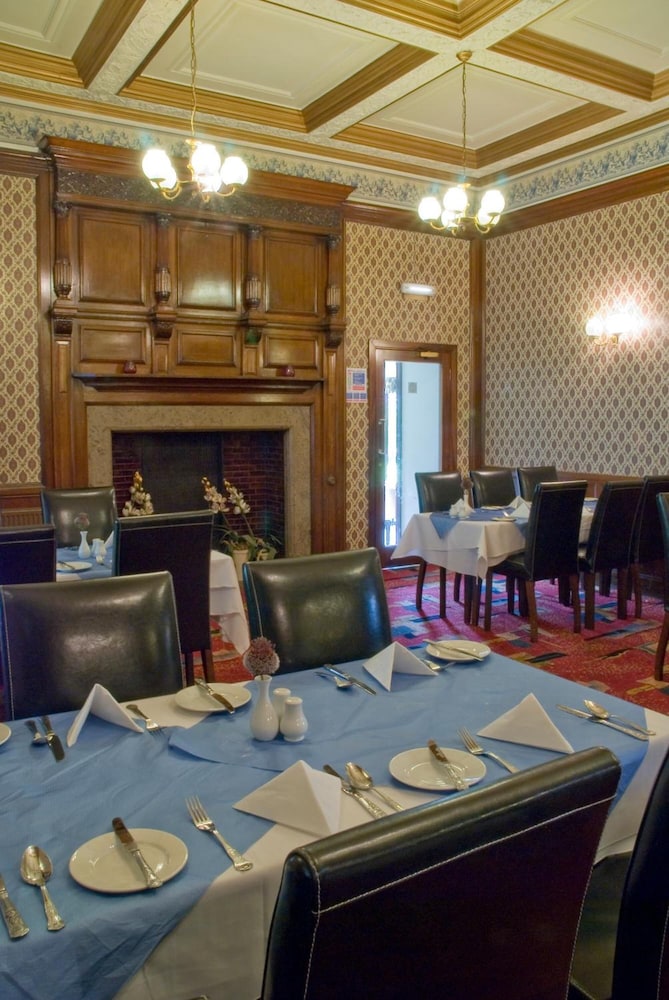 Royal Court Hotel Coventry 46/61