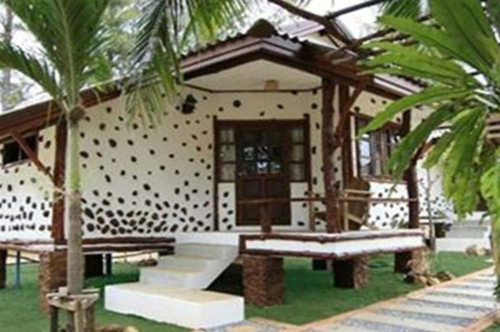 Talkoo Beach Resort 10/58