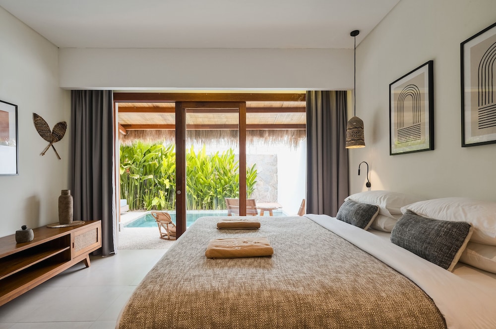Amber Lombok Beach Resort 16/49