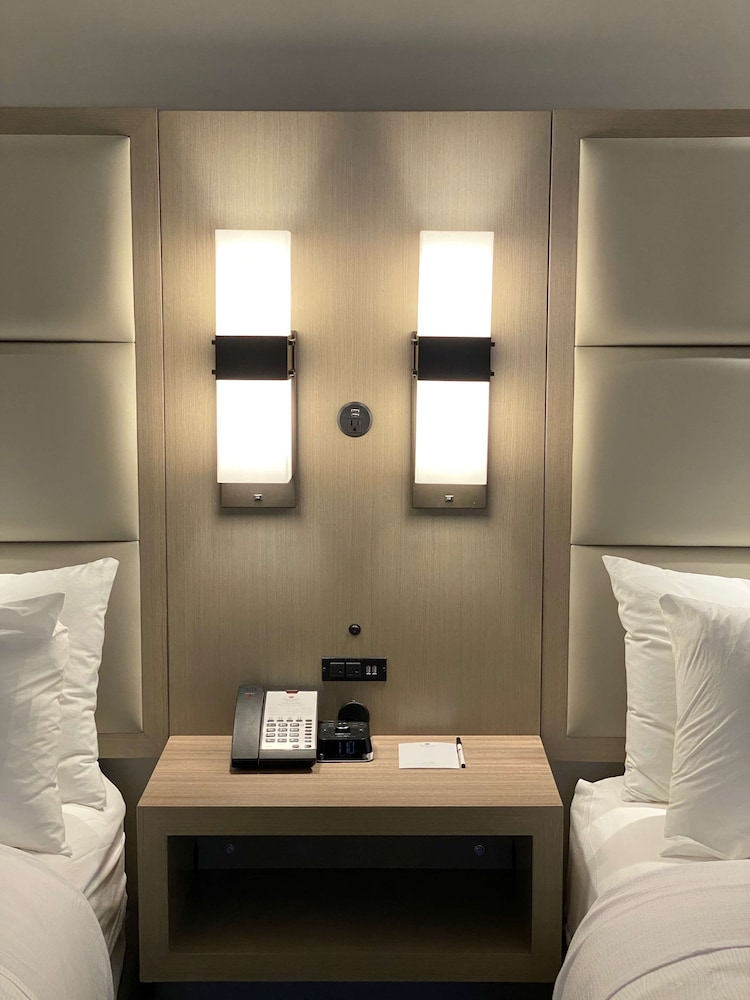 Best Western Premier Prince Albert 25/60