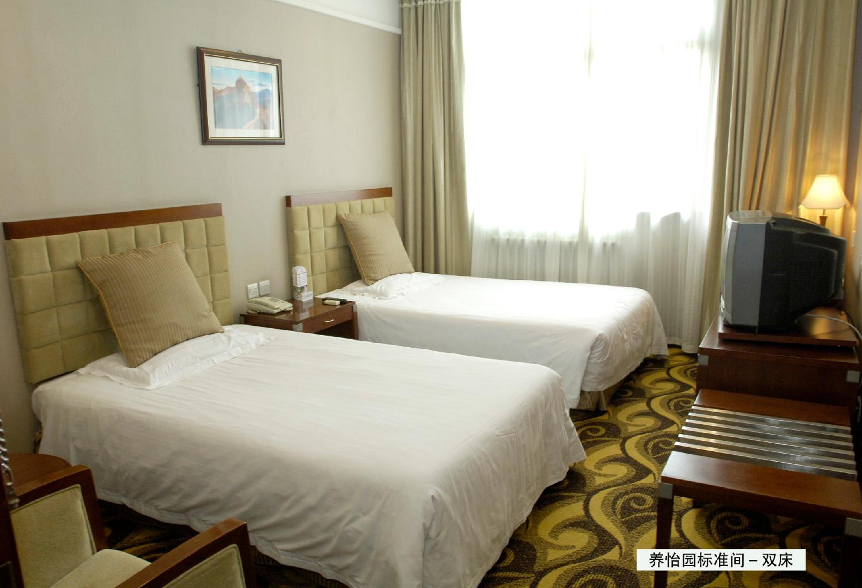 Budget, Twin Beds, Annex