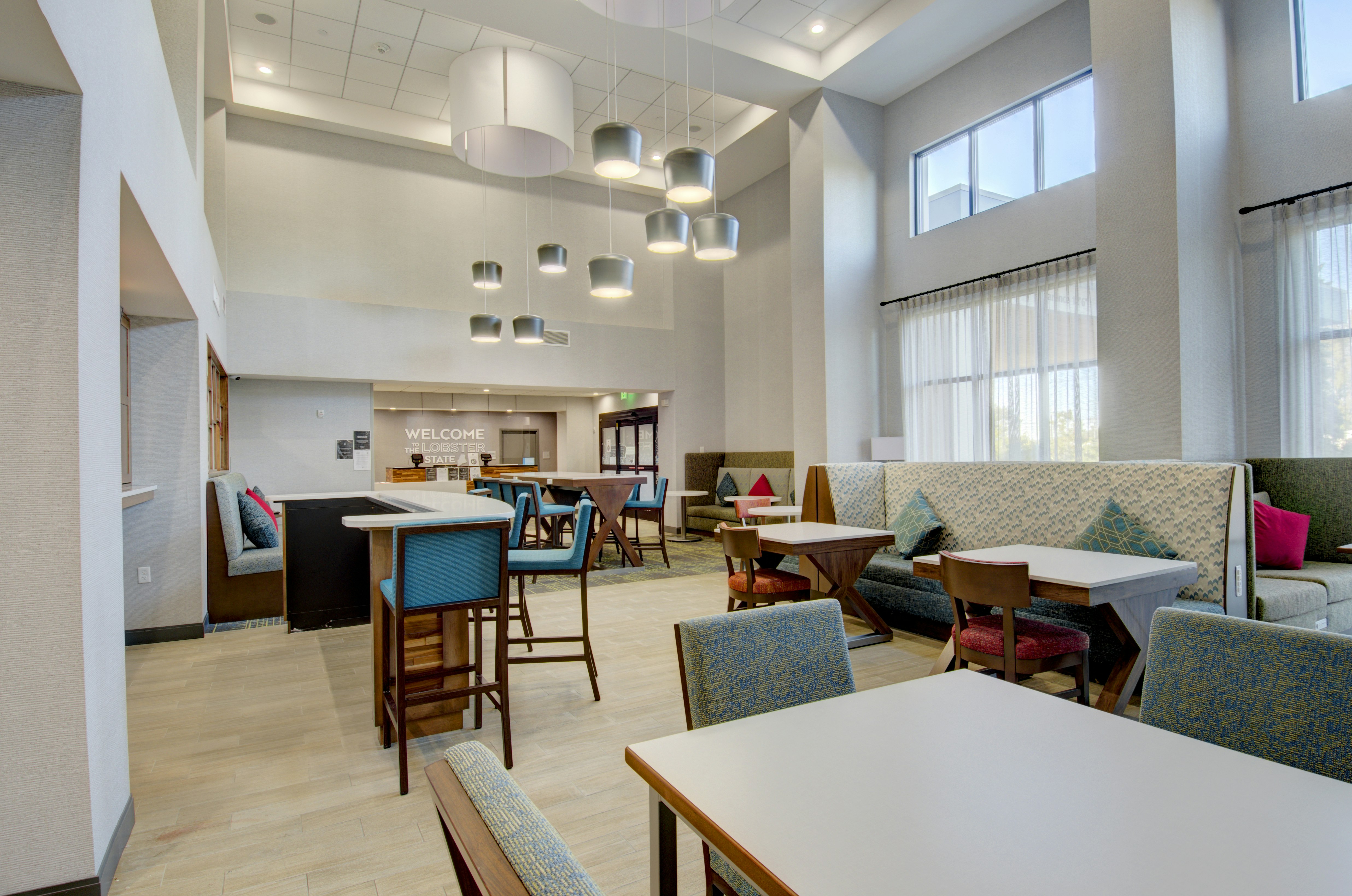 Hampton Inn Suites Portland Me 39/59