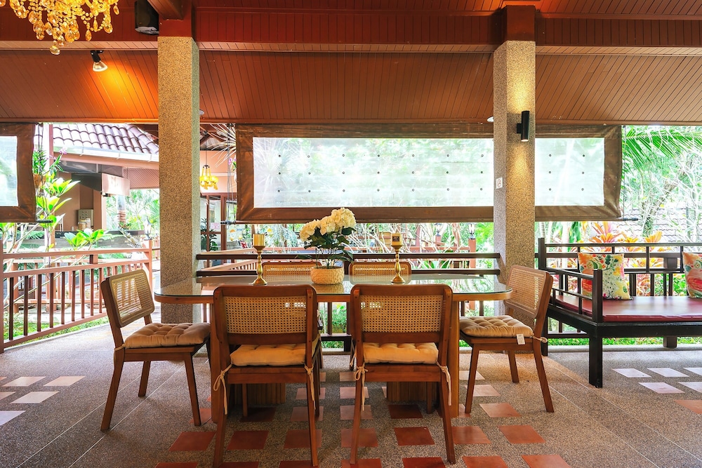 Thai Modern Resort and Spa 69/83