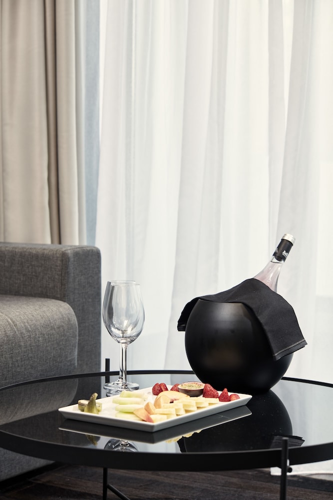 AZUR HOTEL 19/50