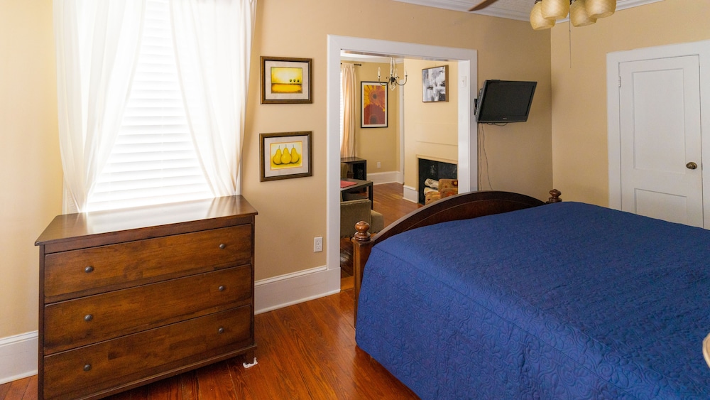 The Heirloom Inn 18/46