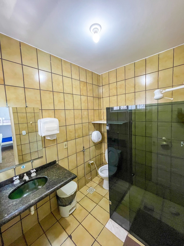 Onça Da Praia Hostel 25/50