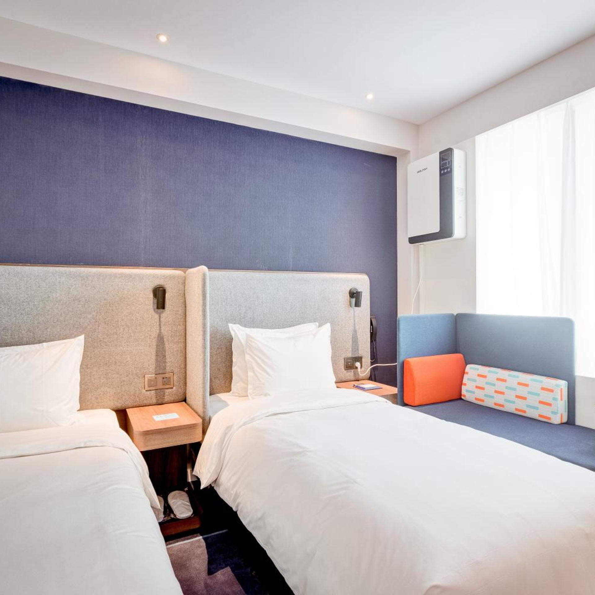 Standard, Twin Beds, Accessible, Holiday Inn Express Xi'an Bell Tower 2/7