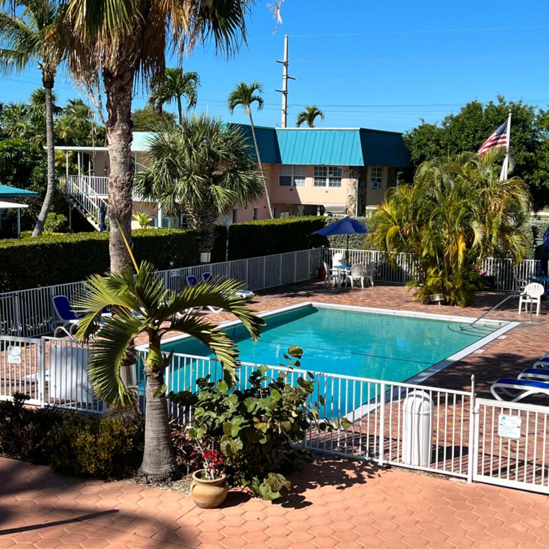 Breezy Palms Resort 56/67