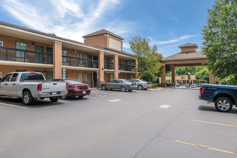 Quality Inn and Suites Rockingham 3/28