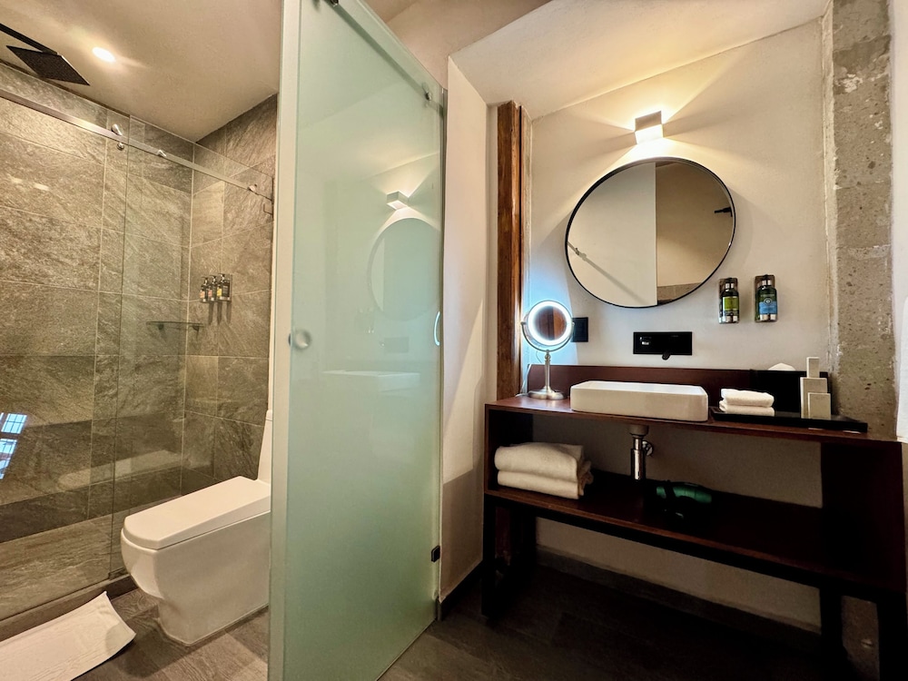 Casa De La Luz Hotel Boutique 48/50