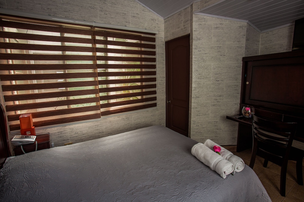 Hotel Casa Las Orquideas 46/72