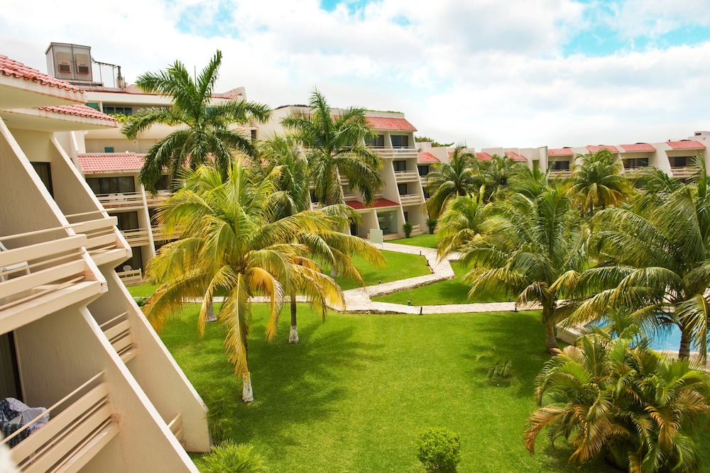 Ocean Spa Hotel Cancun All Inclusive 70/73