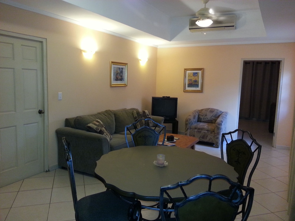 Le Chateau Ocean Villas 19/48