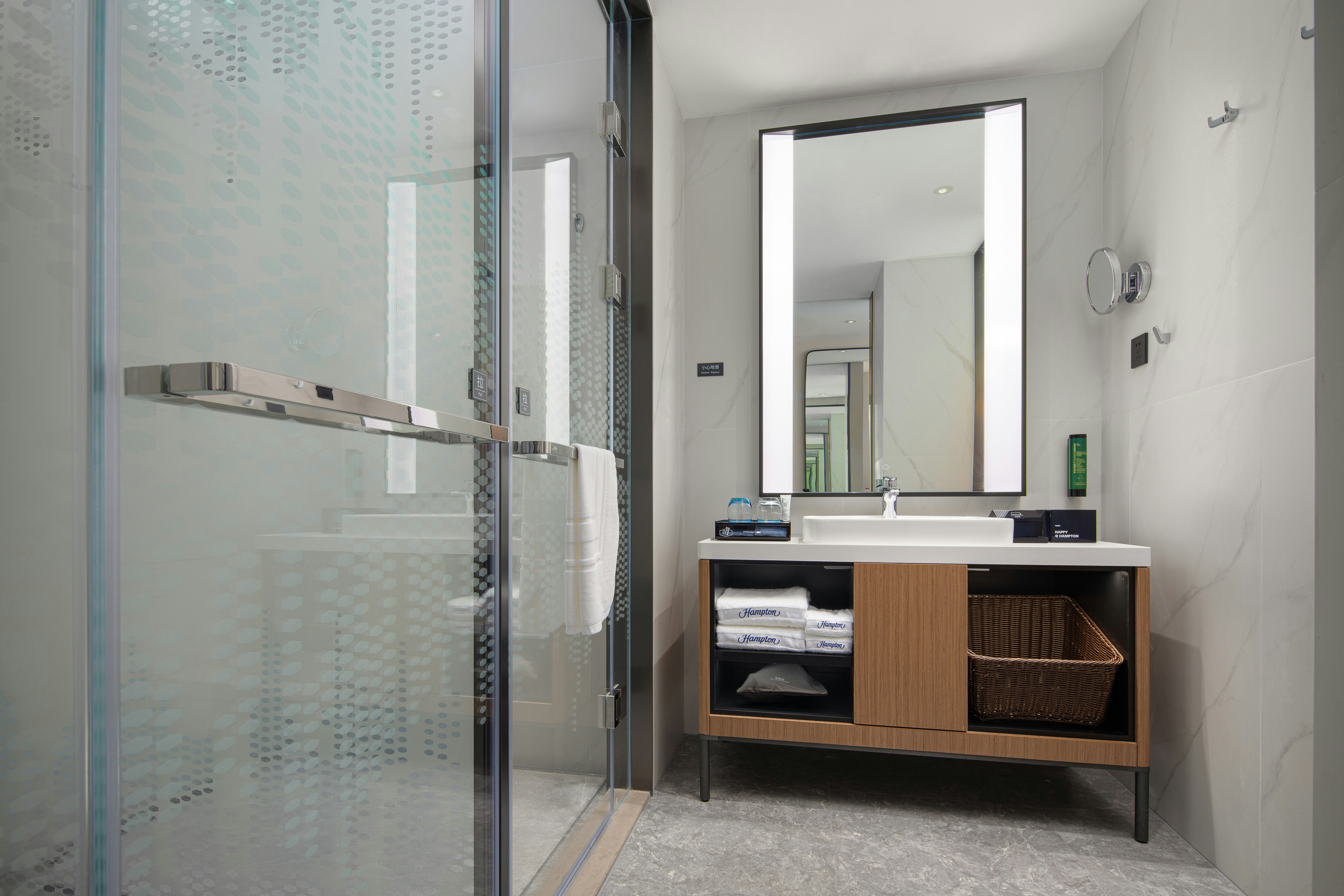 HAMPTON BY HILTON GUANGZHOU XINTANG 44/48
