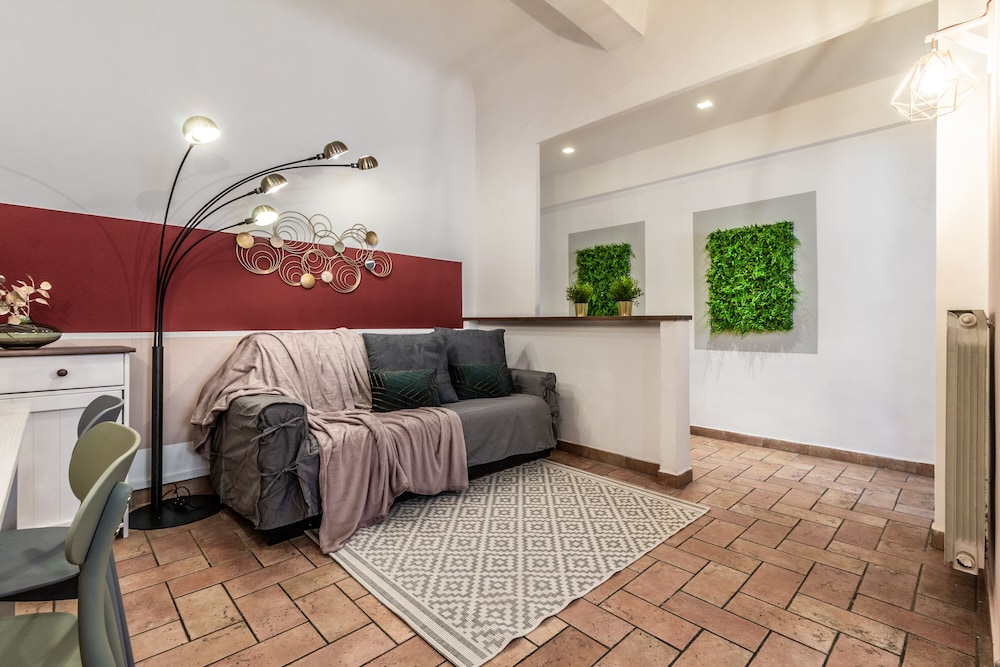 Wine Apartments Florence Ansonica 24/32