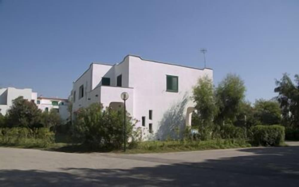 Giulivo Hotel Village 2/50