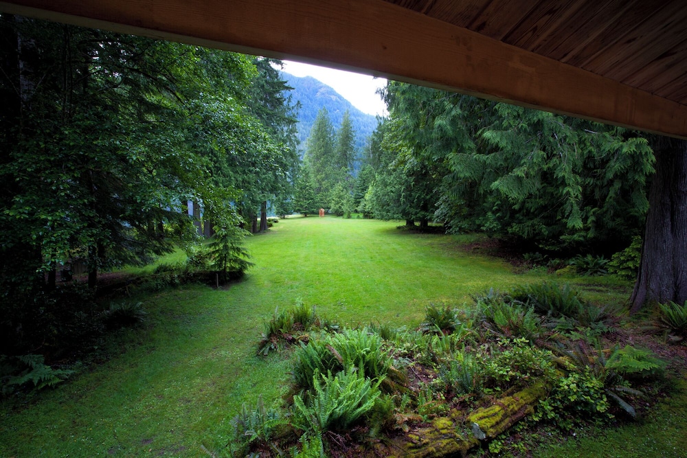 Lake Crescent Lodge 40/50