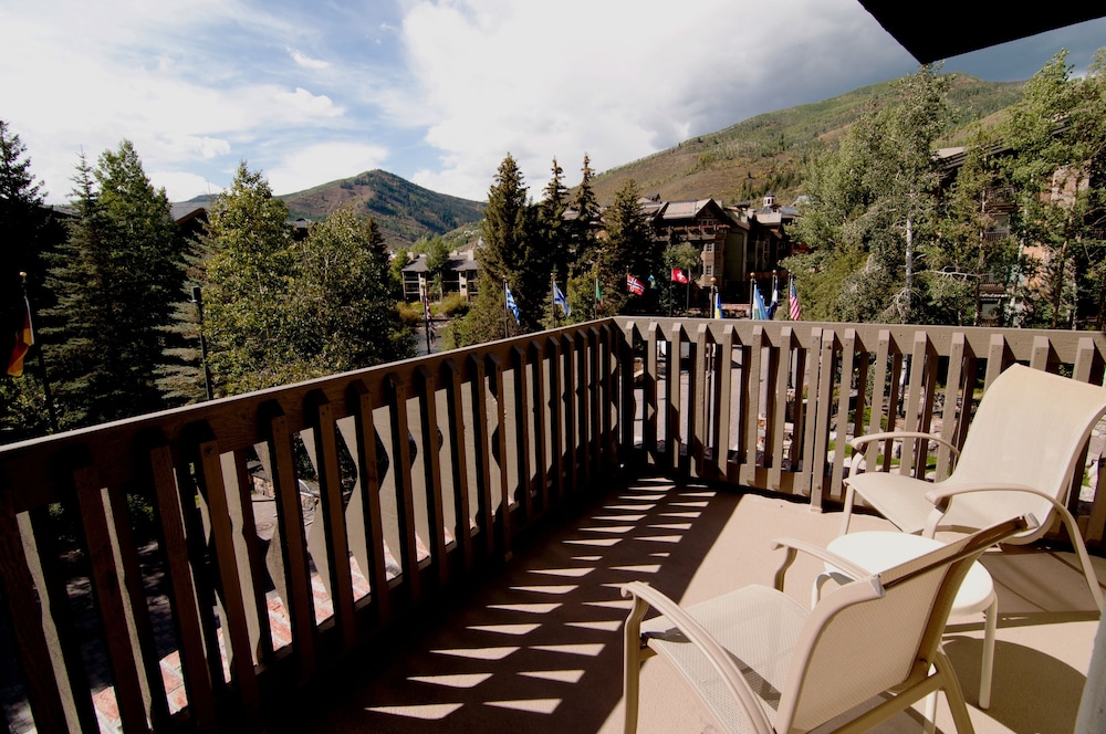 Sitzmark Lodge 7/48