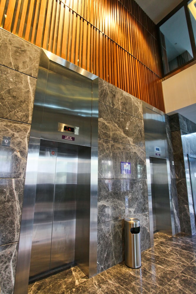 Aqueen Hotel Paya Lebar 20/32