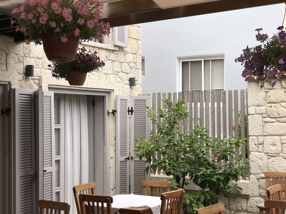 Alacati Cona Butik Otel 8/50