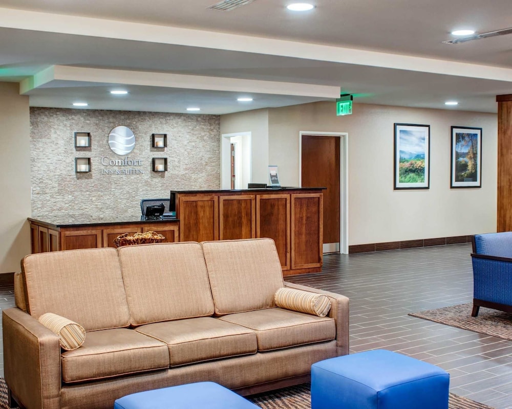 Comfort Inn & Suites Caldwell 10/54