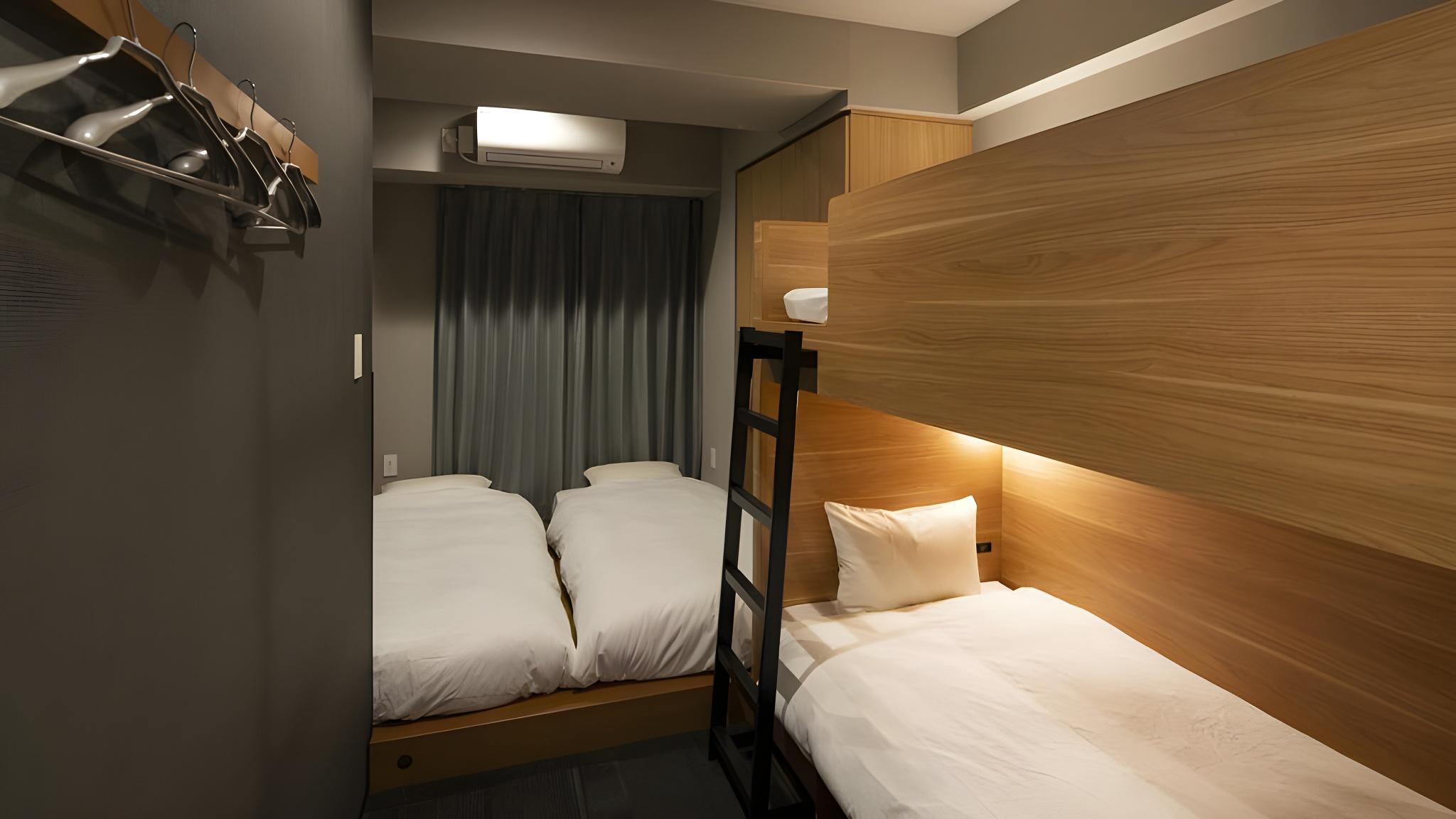Private, 4 Beds