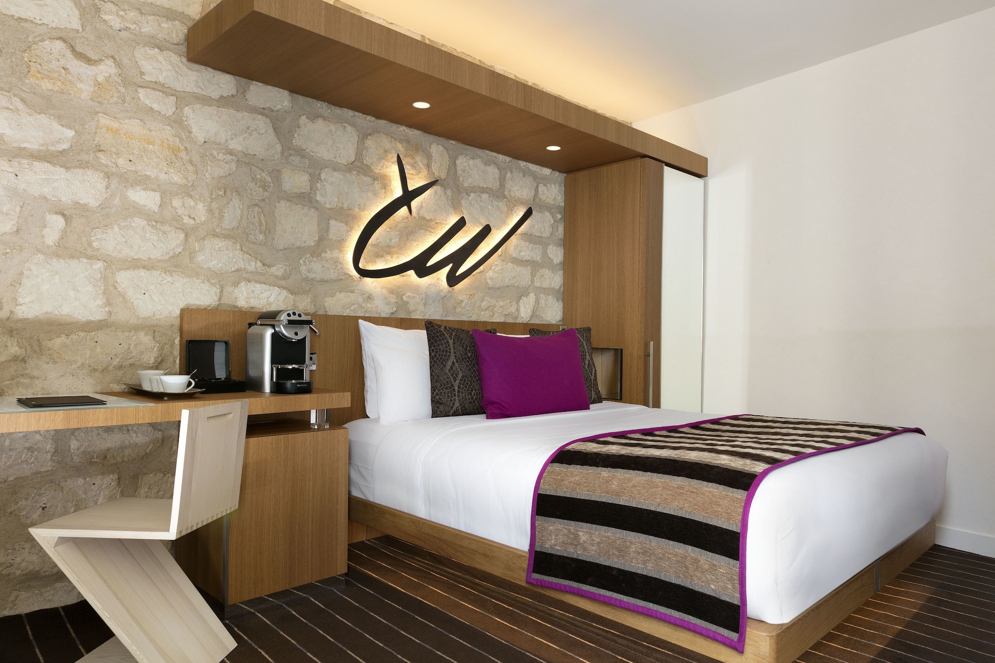 STANDARD, DOUBLE BED