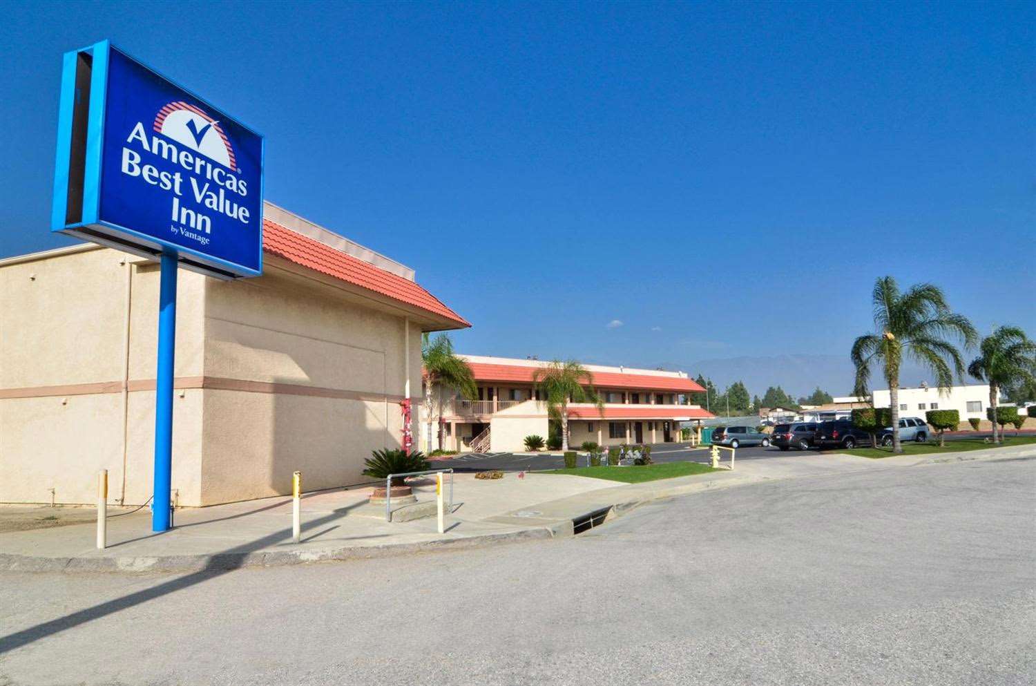 Americas Best Value Inn Calimesa 16/18