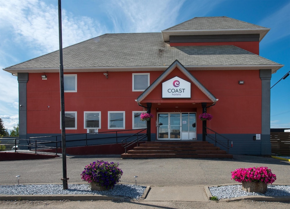 Coast Fort St John Hotel 62/64