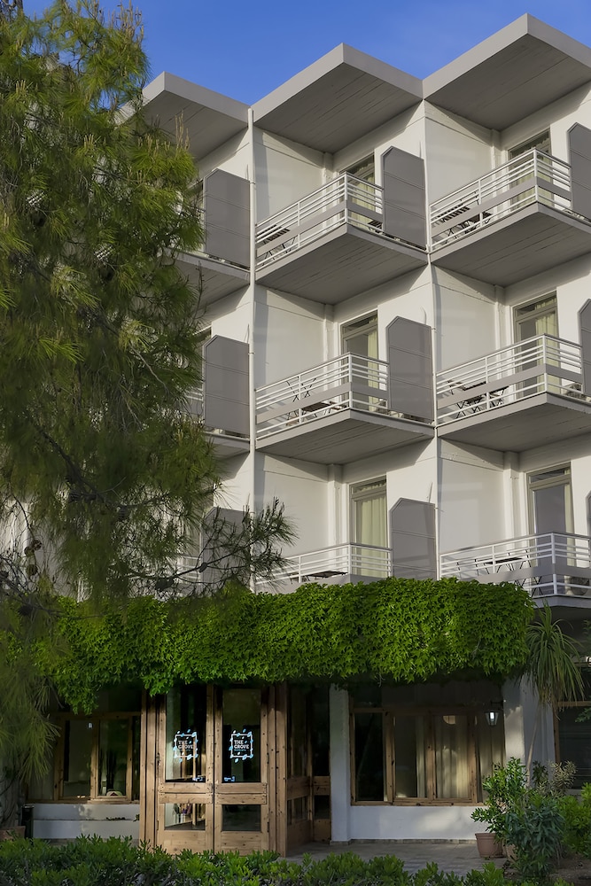 The Grove Seaside Hotel 3/66