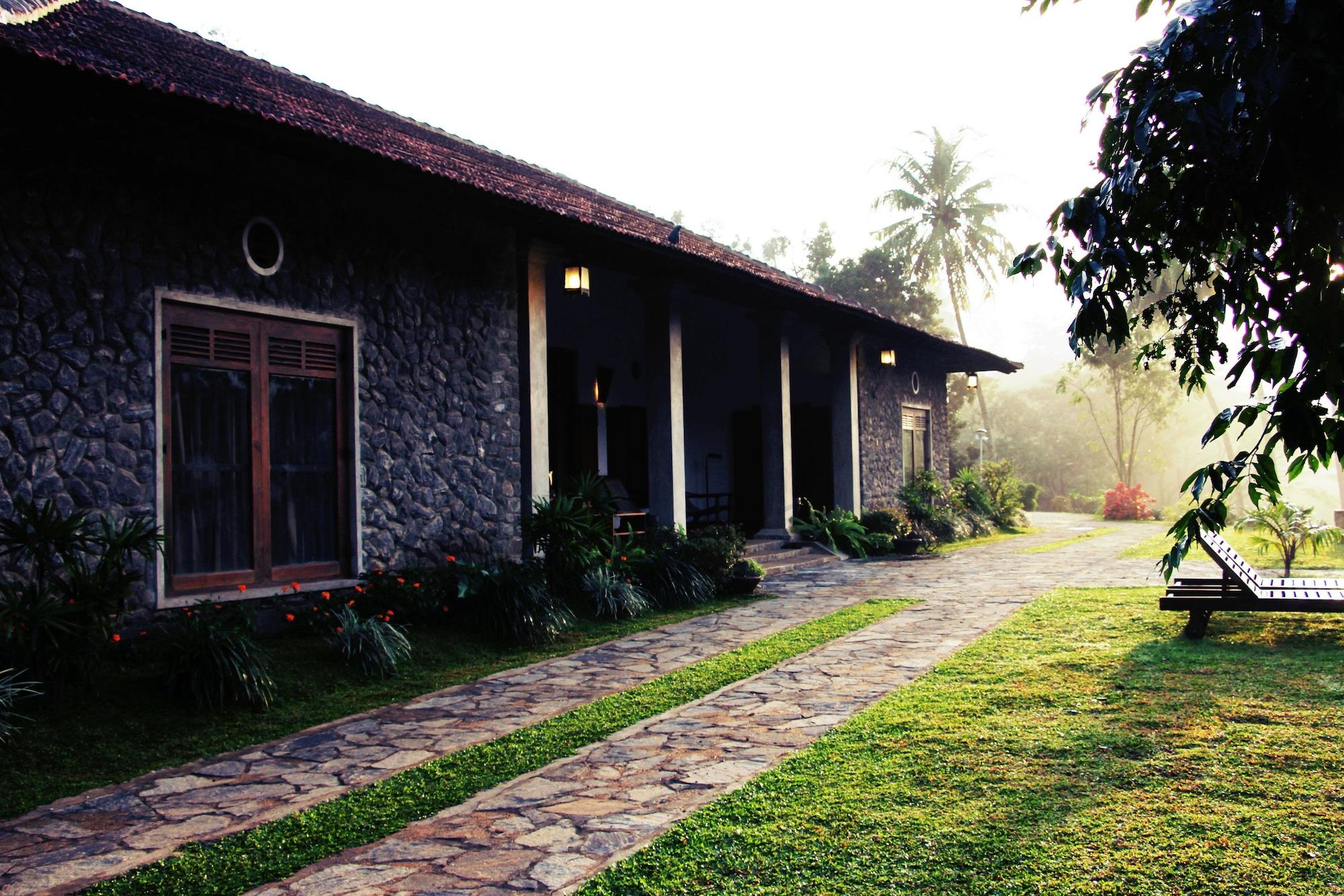 Serendip Stone Hotel and Bungalow 1/41